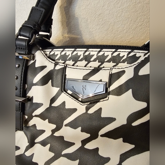 Vera Wang Houndstooth Handbag - Picture 4 of 7